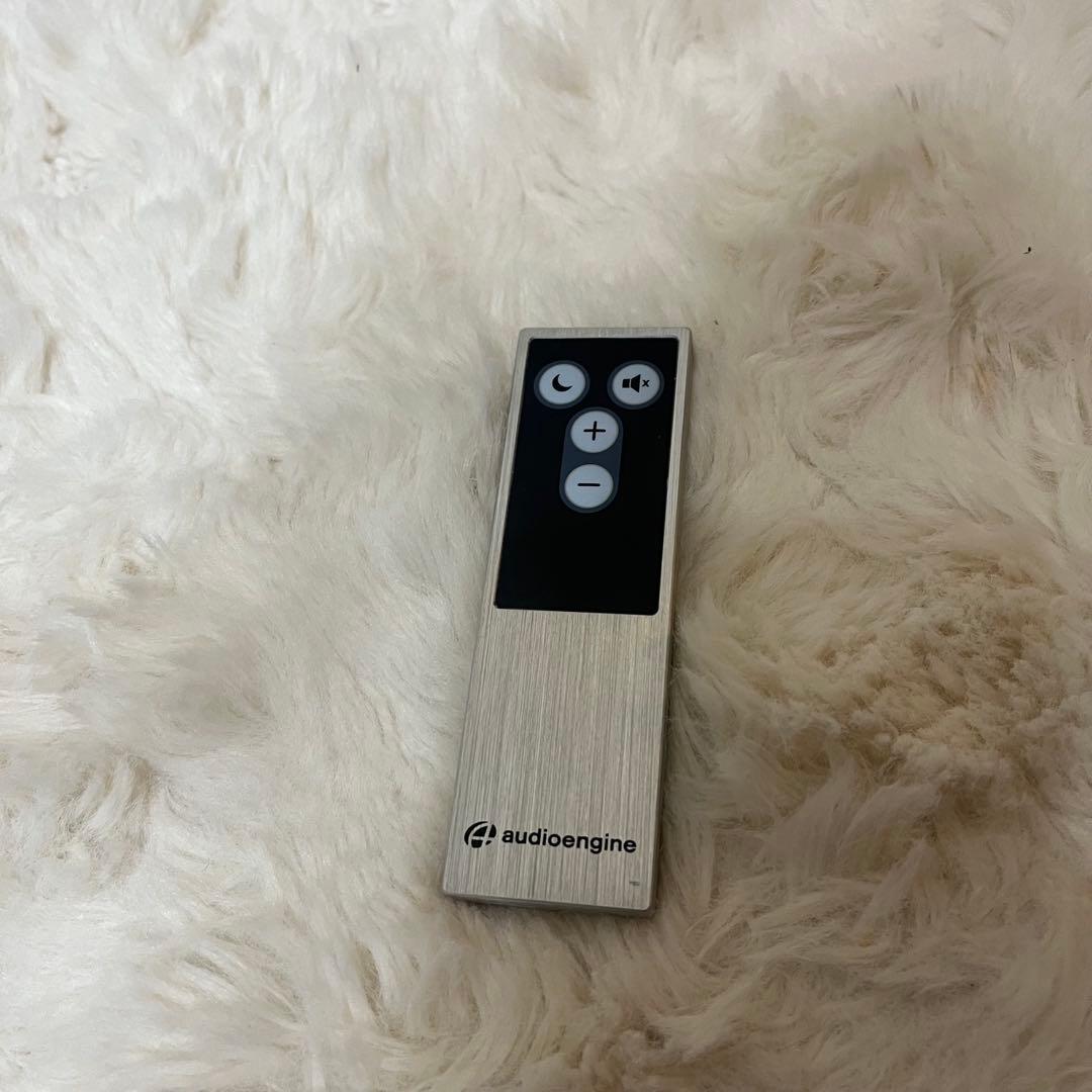 Audioengine A5+ Bluetooth ＋デスクトップスタンド 外箱