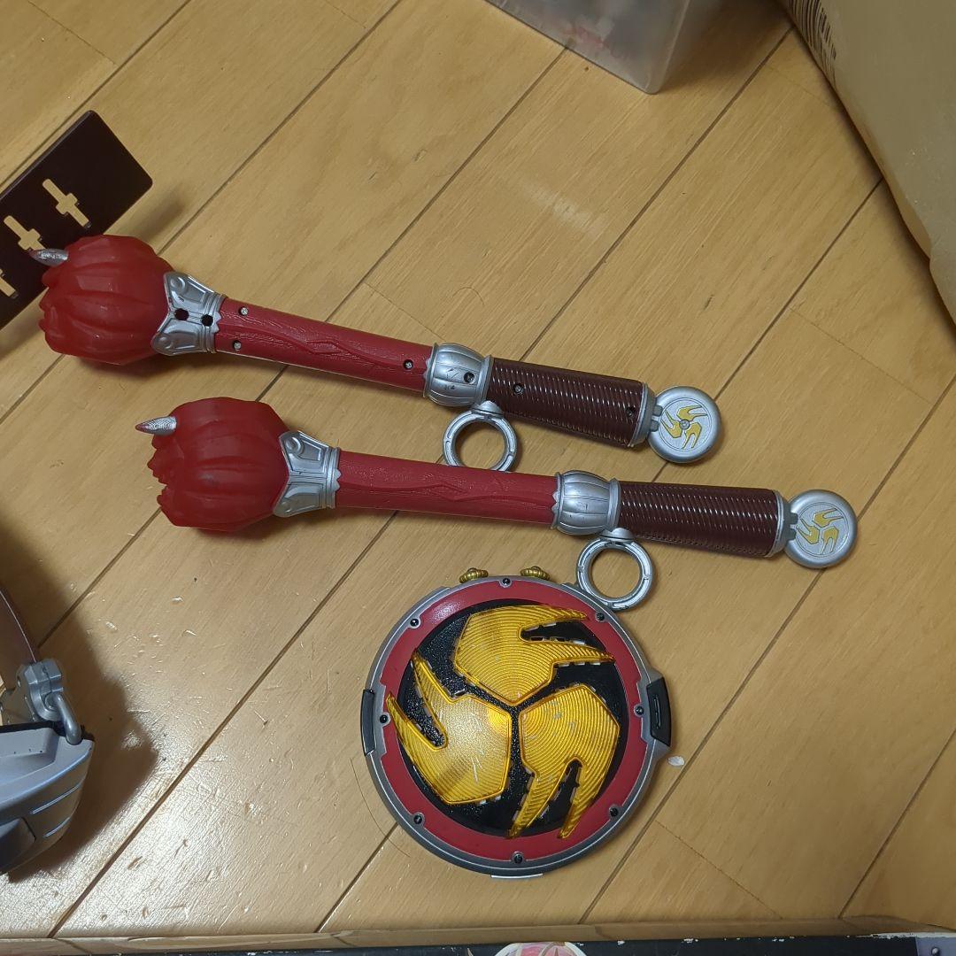 仮面ライダー響鬼　DX音撃棒　音撃皷　アームドセイバー　セット