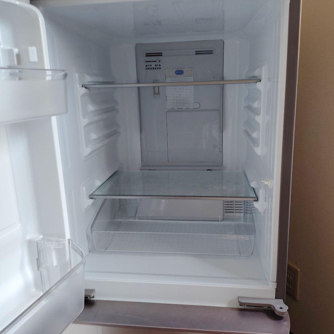 SHARPシルバー冷蔵庫 上段冷蔵室 引き出し式冷凍室