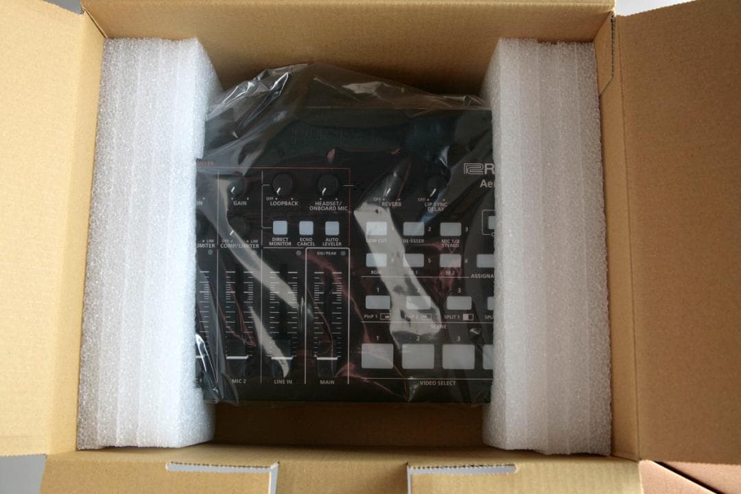 配信に超便利! ローランド roland aerocaster vrc-01