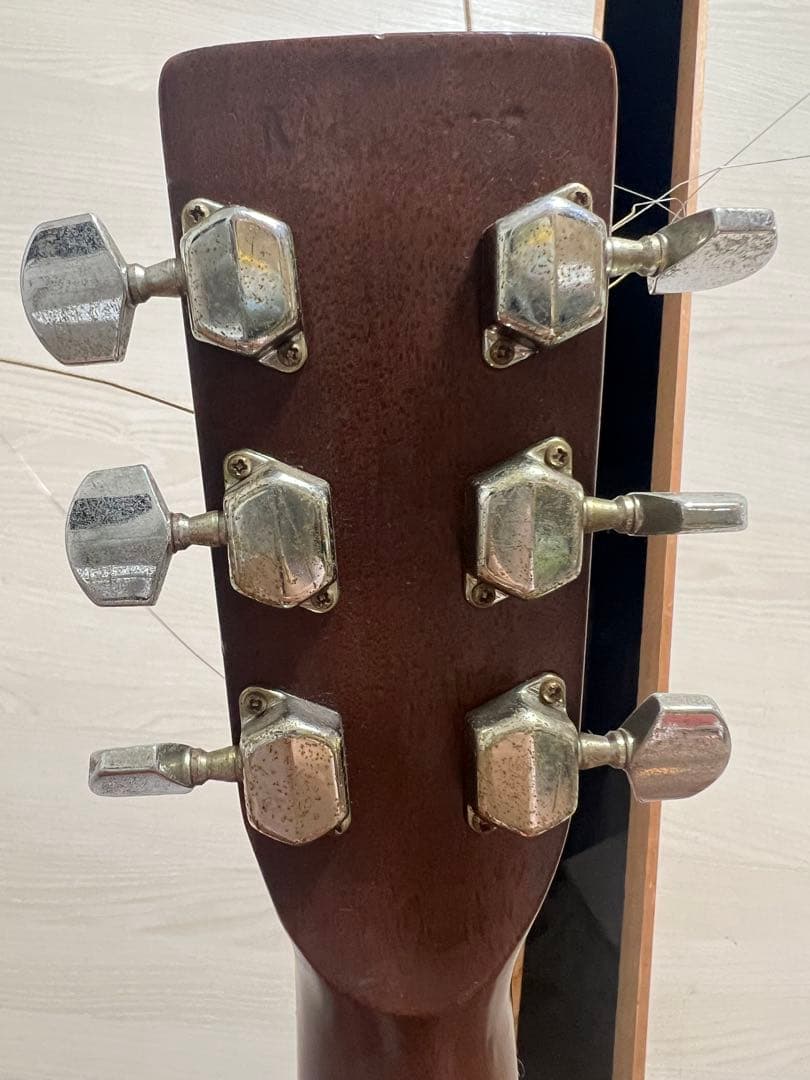 Morris F-18アコースティックギター ケース付き 1974？