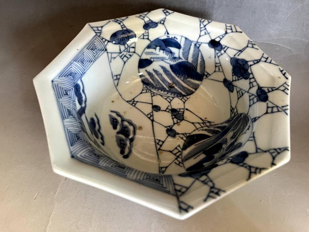 鉢■伊万里染付窓絵山水図八角形鉢 蛇の目高台 稲穂 雷紋 青華 時代物 骨董■