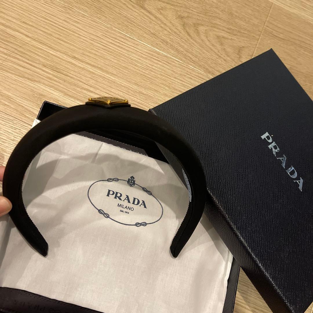 PRADA ブラック ヘアバンド