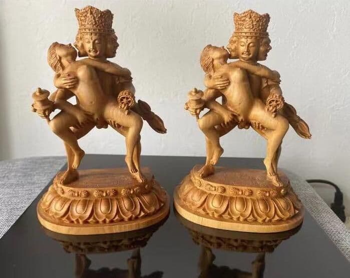 チベット 仏教美術 歓喜仏 ヤブユム 男女両尊 男女合体尊 合体仏 柘植彫刻