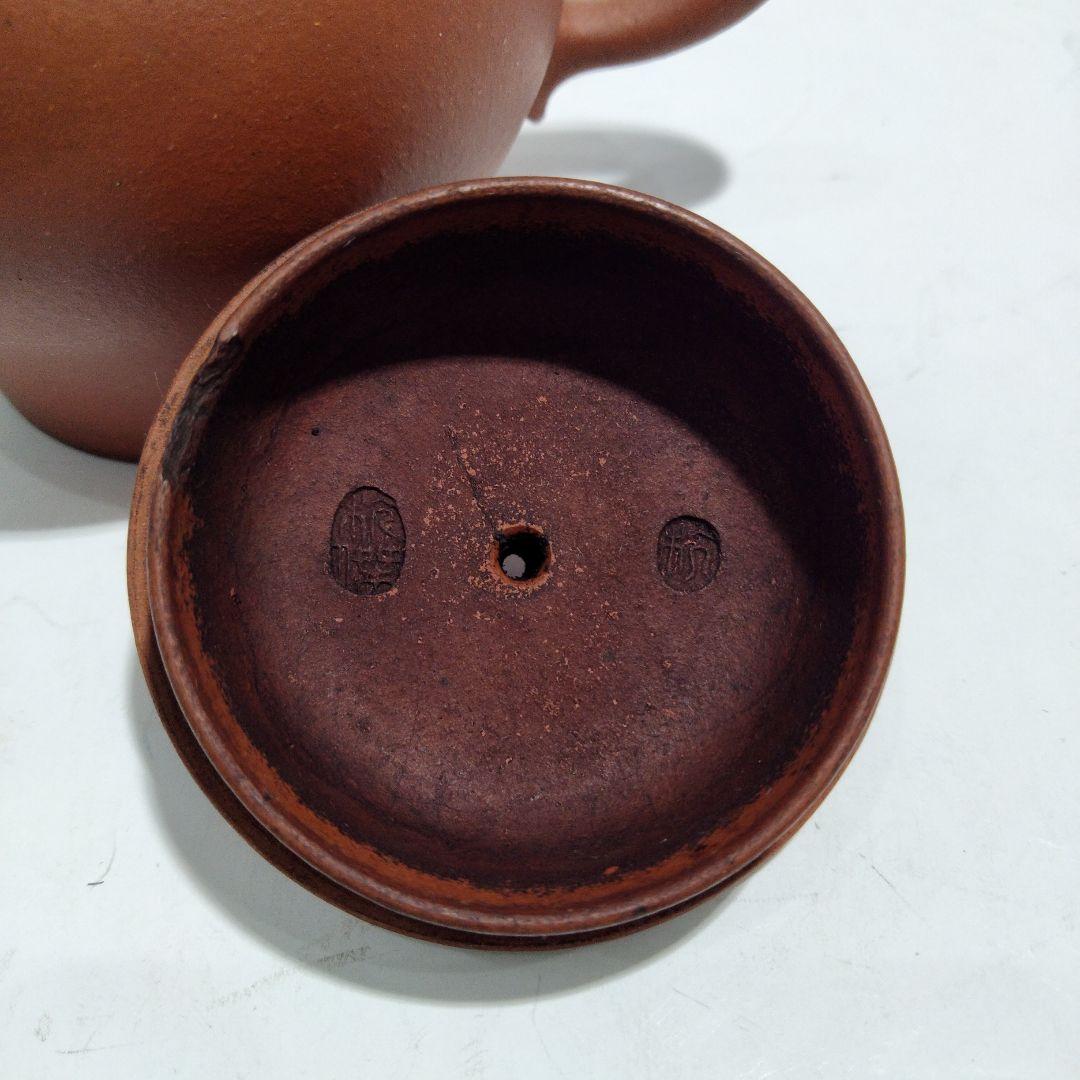 O85-15　中国古作　古い朱泥急須 在銘刻印有　D