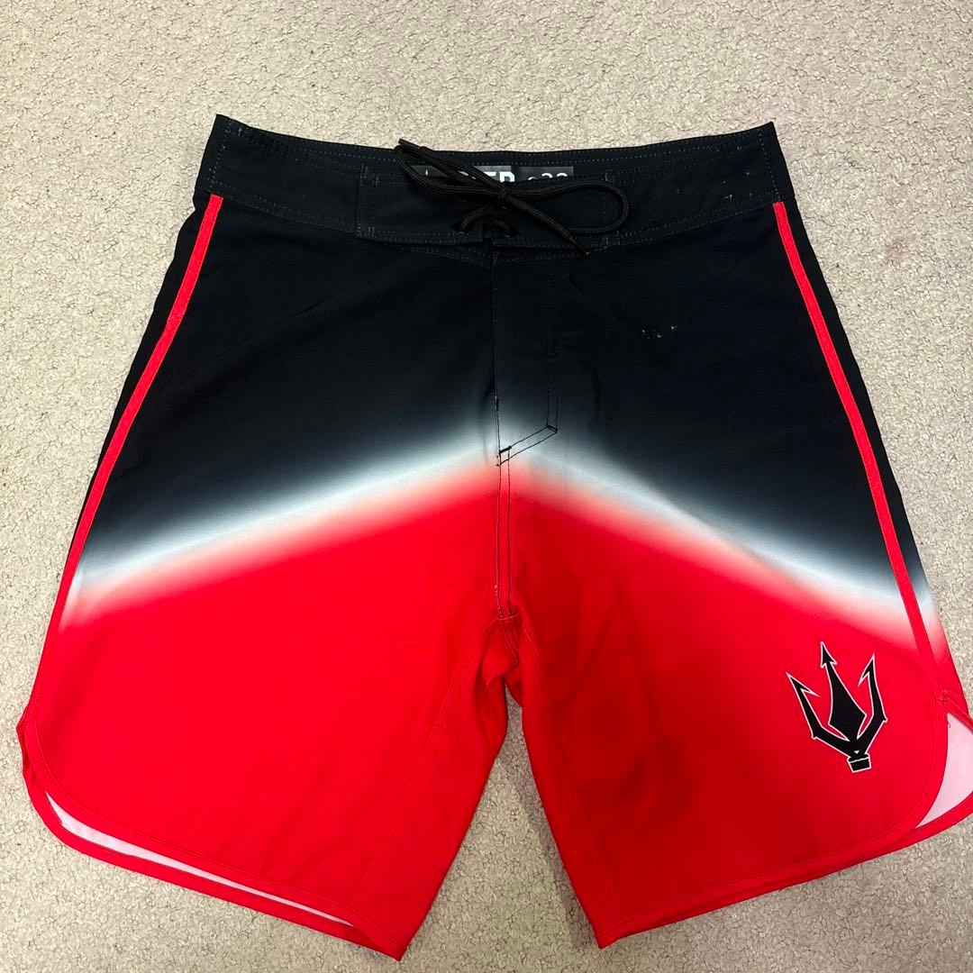 Fied ボードショーツ