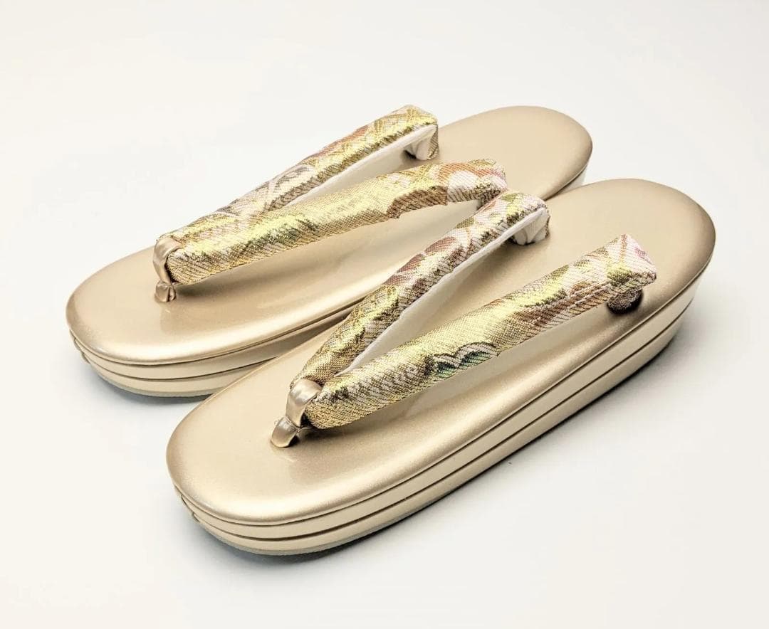 草履バッグセット 振袖 フォーマル 帯地 金 桜 フリーサイズ w48-5