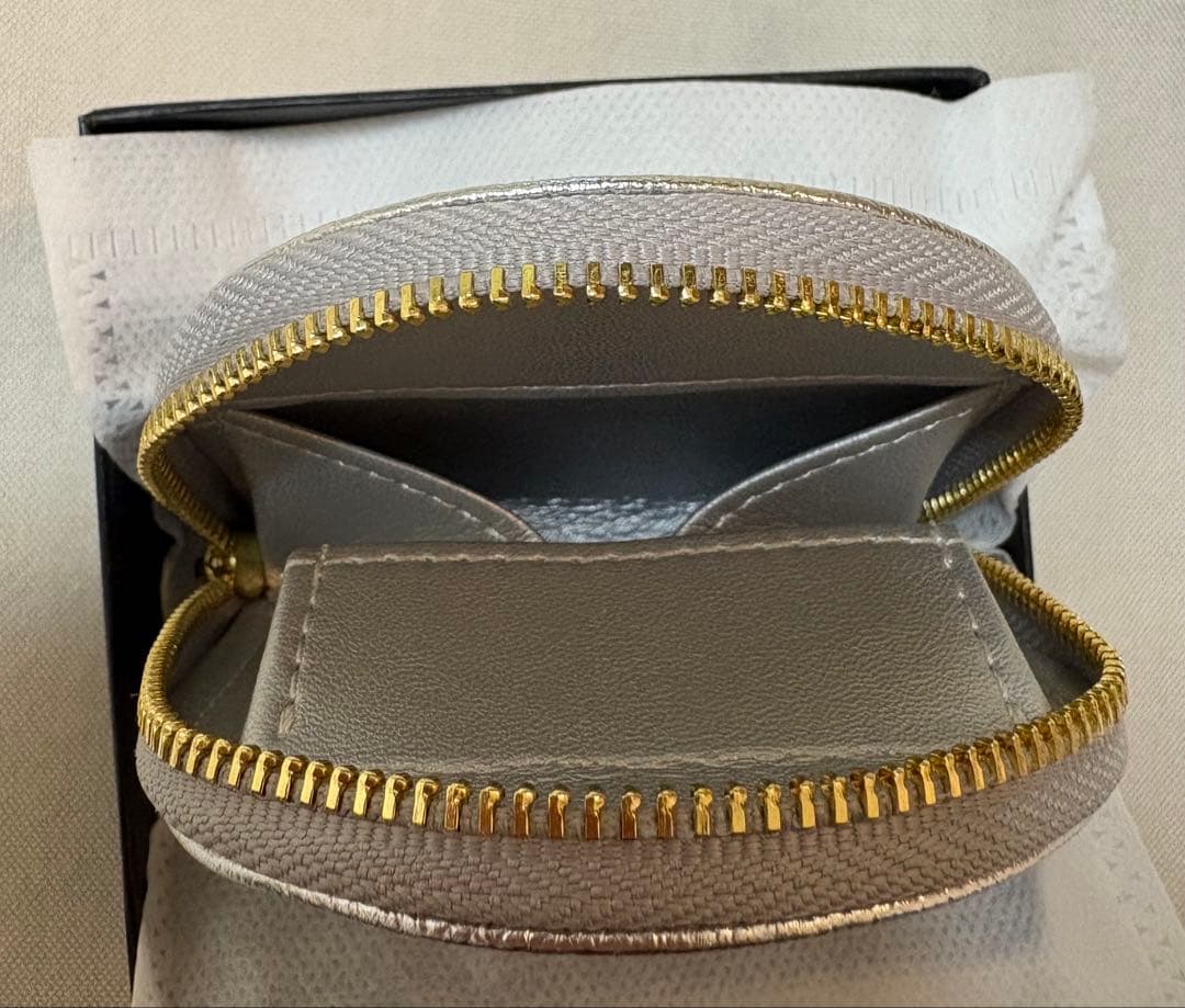 皇居財布　ケース　小銭入れ　シルバー　銀　レザー　新品未使用　箱付き