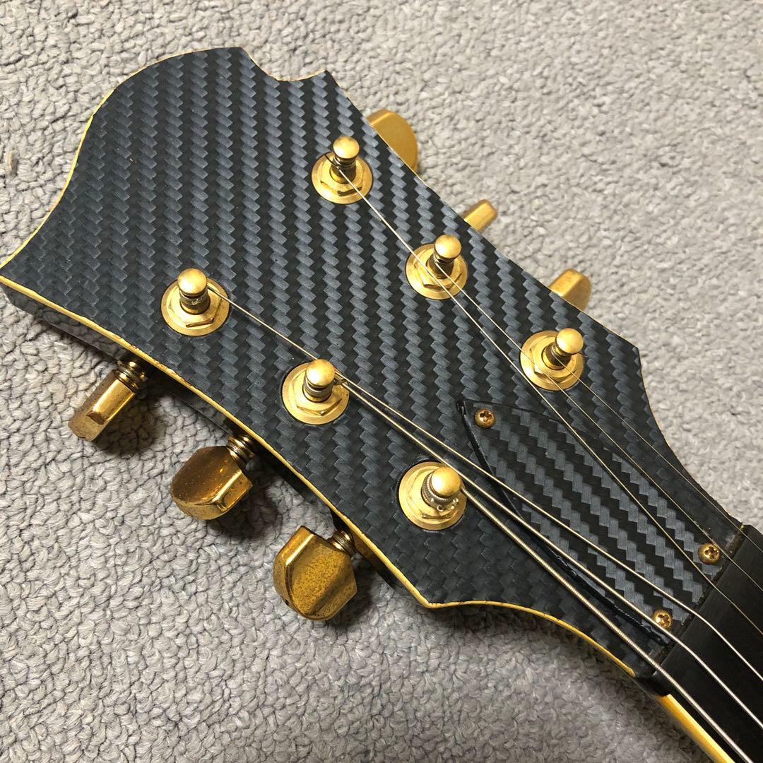 EMGピックアップ搭載変形エレキギター