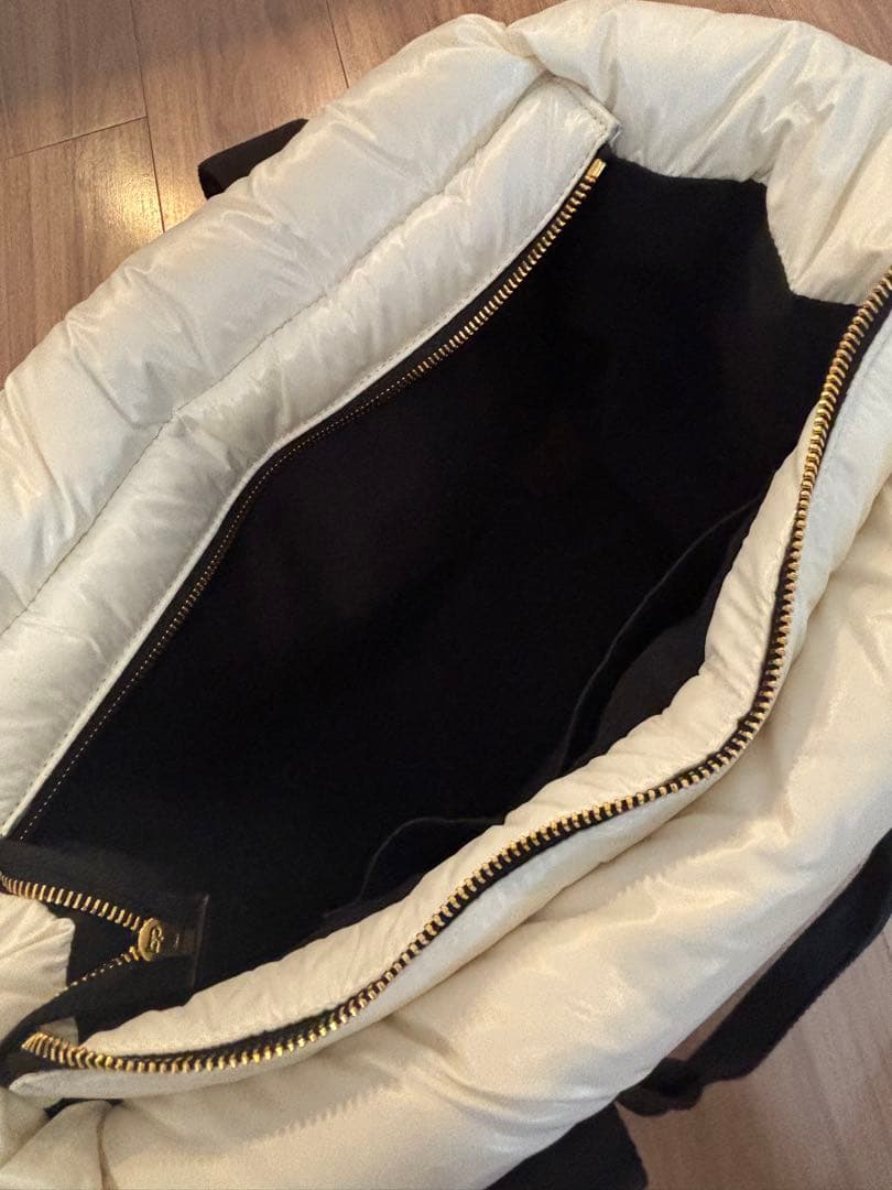 MONCLER ホワイト ダウン トートバッグ MONCLER ミニ カラドック