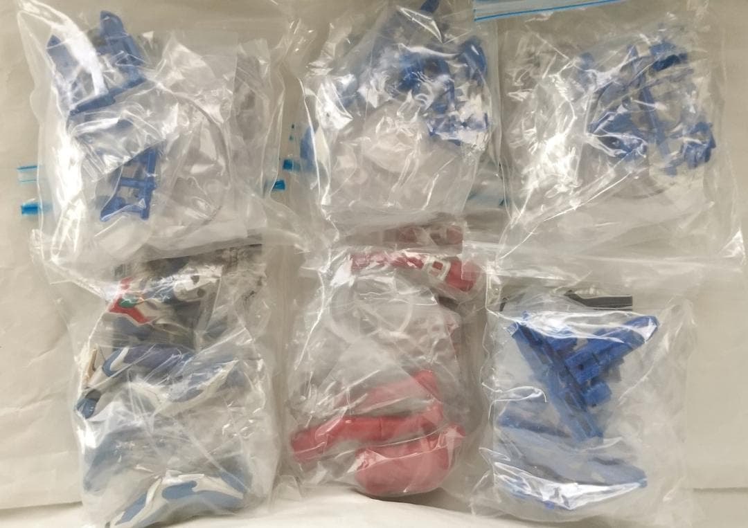 新品未開封　アルティメットルミナス ノア　ネクサス ウルトラ6兄弟 セット