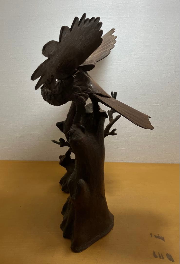 【金属工芸品/金属製】鷹　鳥　置物　縁起物　インテリア