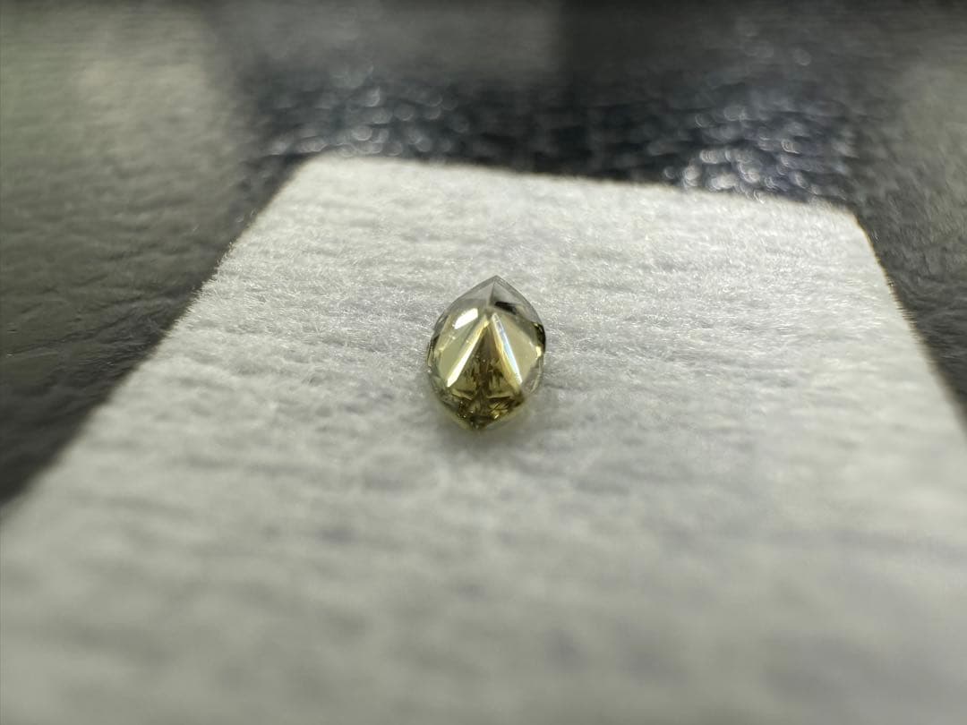 希少石　カメレオンダイヤ　ルース　MQ 0.136ct 変色確認済み　*未使用