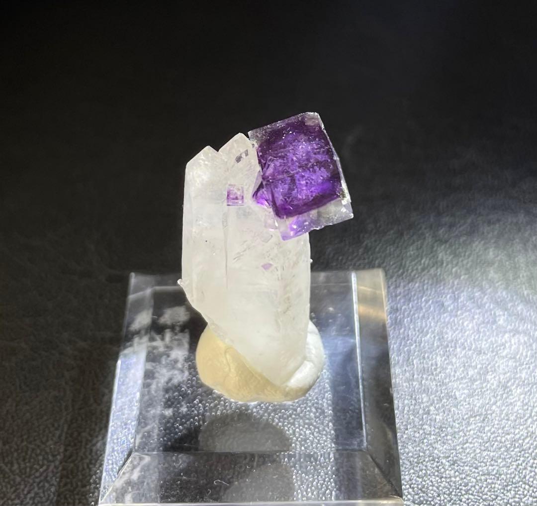 中国 ヤオガンシャン産 フローライト 蛍石 ② 水晶 クォーツ 鉱物標本 原石