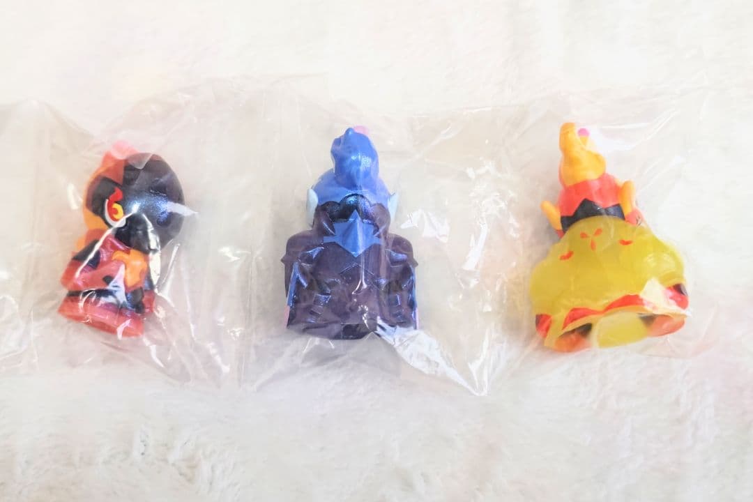 デ*ネ様 【新品未開封】スペシャルポケモンキッズ プレゼント