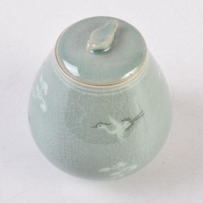 韓国人間文化財　柳海剛（柳根瀅）作　高麗青磁　象嵌鶴文　茶入　共箱　V　8407