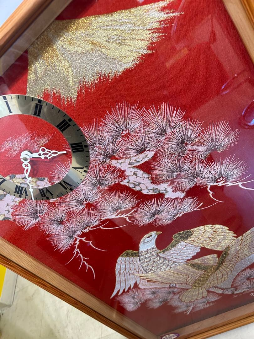 縁起物。西陣織　時計付き