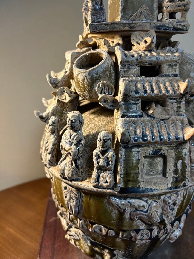 中国骨董　青磁神亭壺(せいじしんていこ) 漢緑釉　三国時代