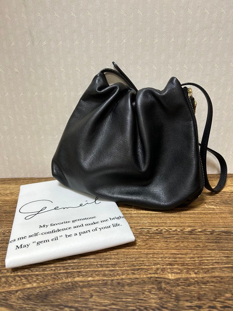 gemeil　レザーワンハンドルバッグ　ブラック