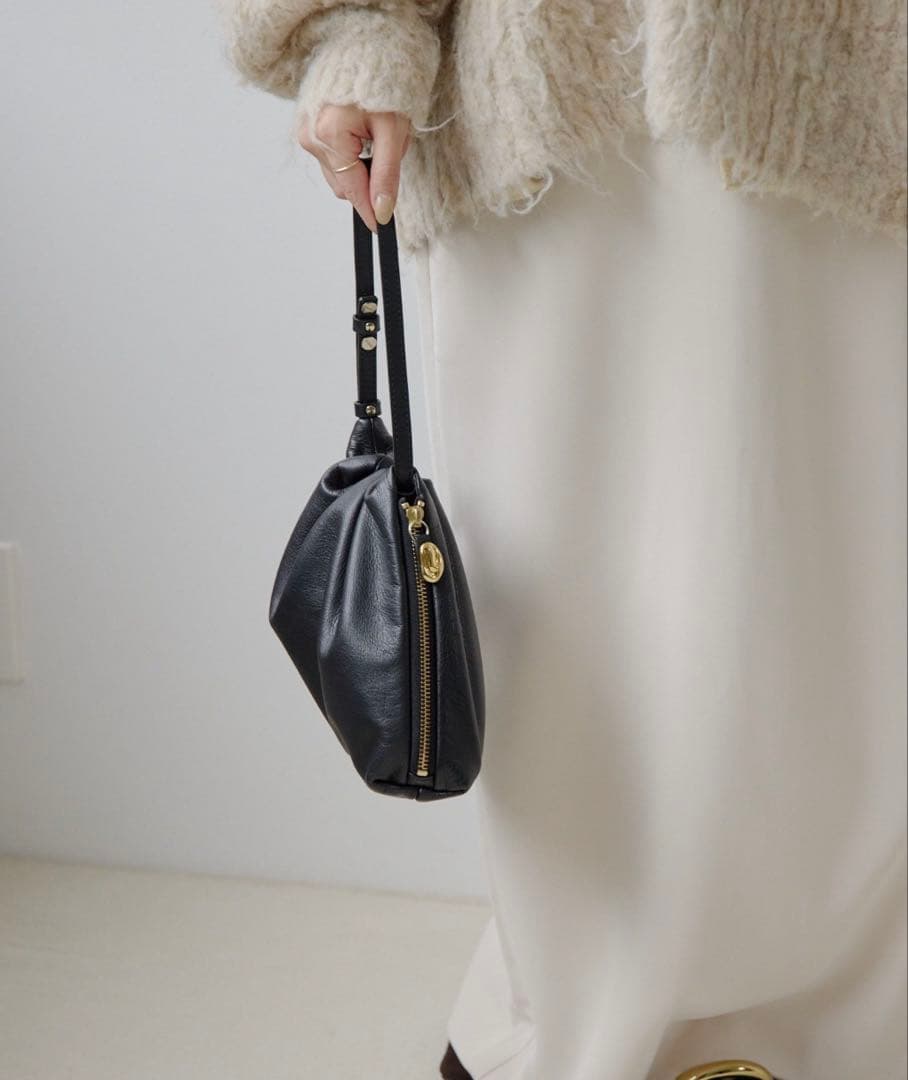 gemeil　レザーワンハンドルバッグ　ブラック