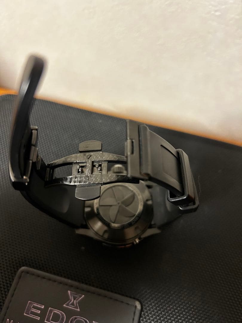 EDOXクラス1アイスシャークⅡ 世界限定100本　96001-37NV-NIV