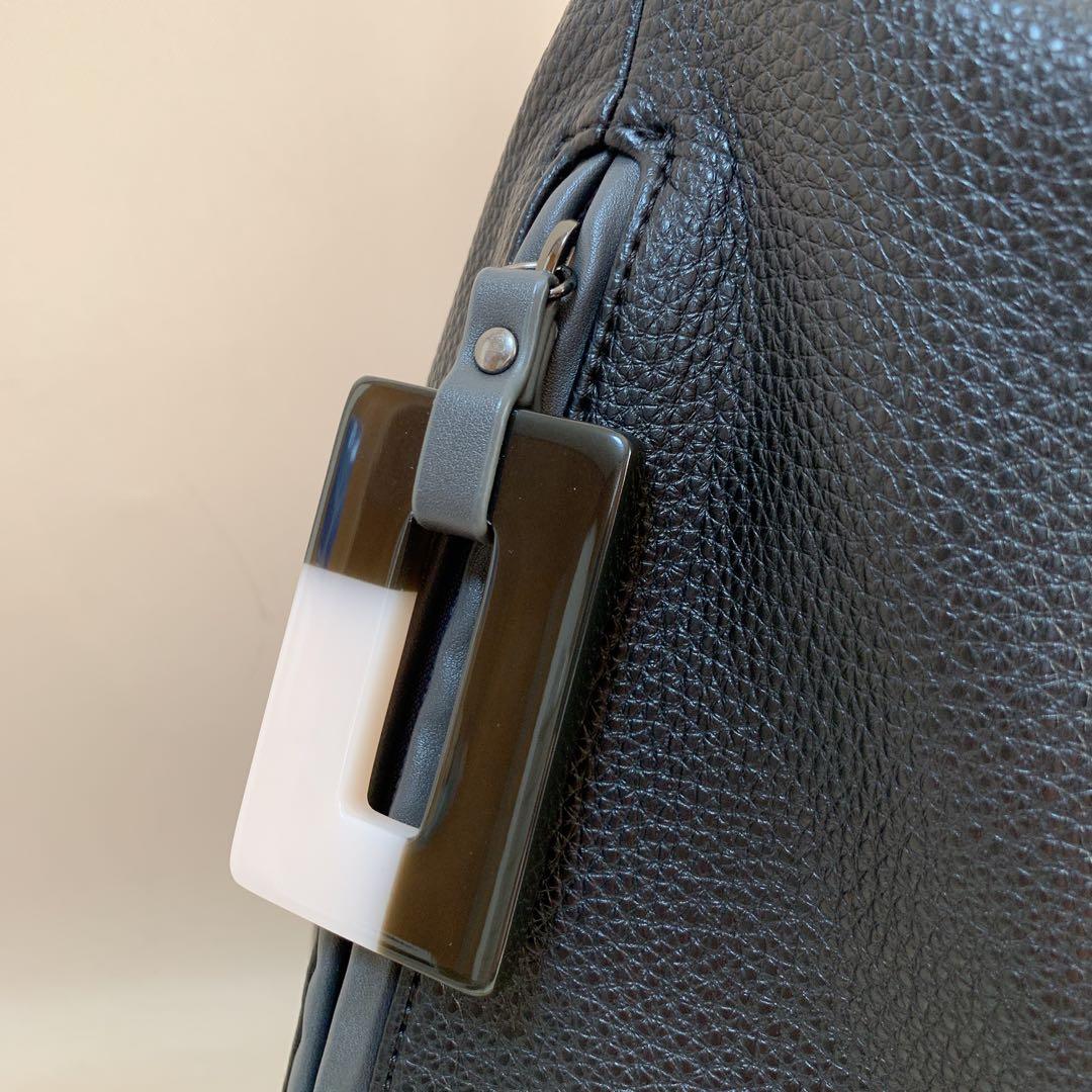 ear PAPILLONNER A4対応 樹脂パーツワンハンドルバッグ　ブラック