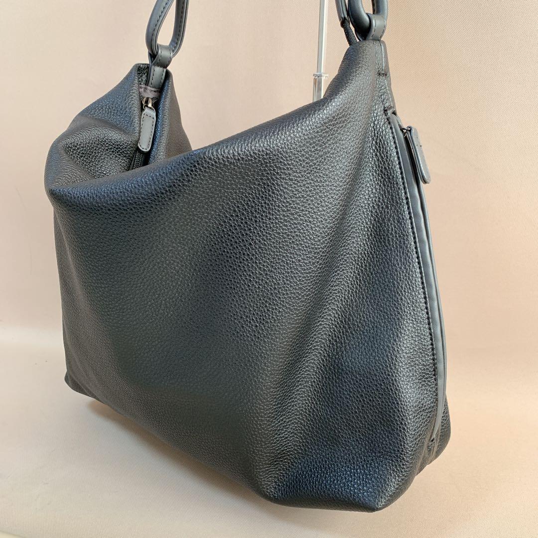 ear PAPILLONNER A4対応 樹脂パーツワンハンドルバッグ　ブラック