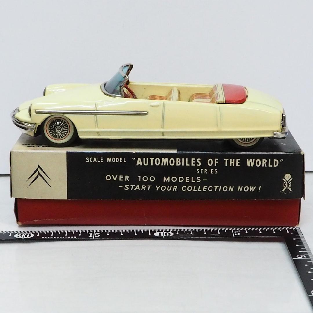 萬代屋【シトロエン コンバーチブル白】ブリキ tin toy car赤箱【箱付】