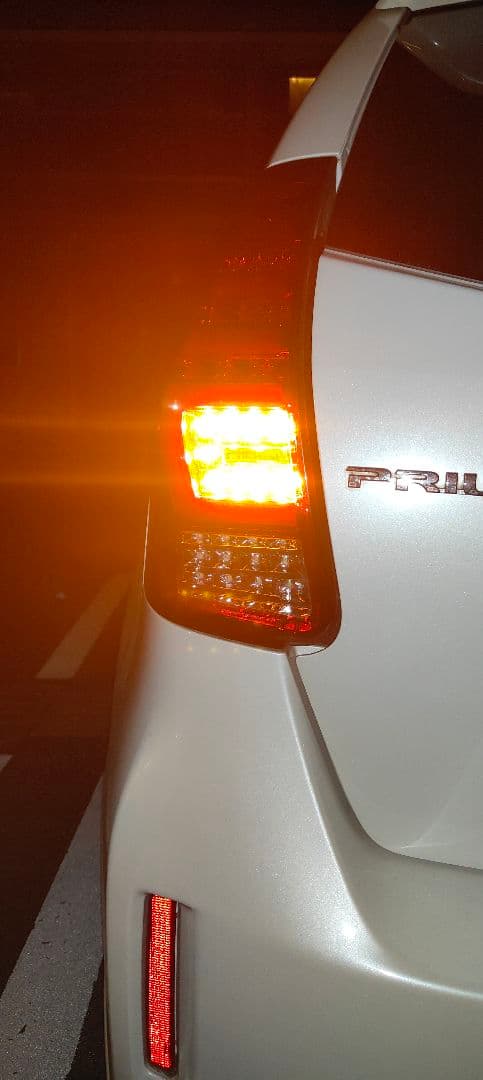 限定セール！ Revier プリウスα 流星テールversion シーケンシャル