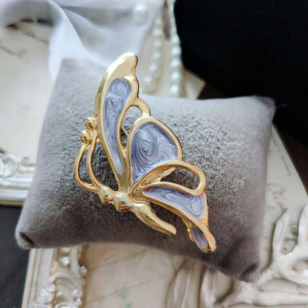 蝶々 バタフライ ブローチ ラベンダー エナメル ゴールド 透かし 昆虫