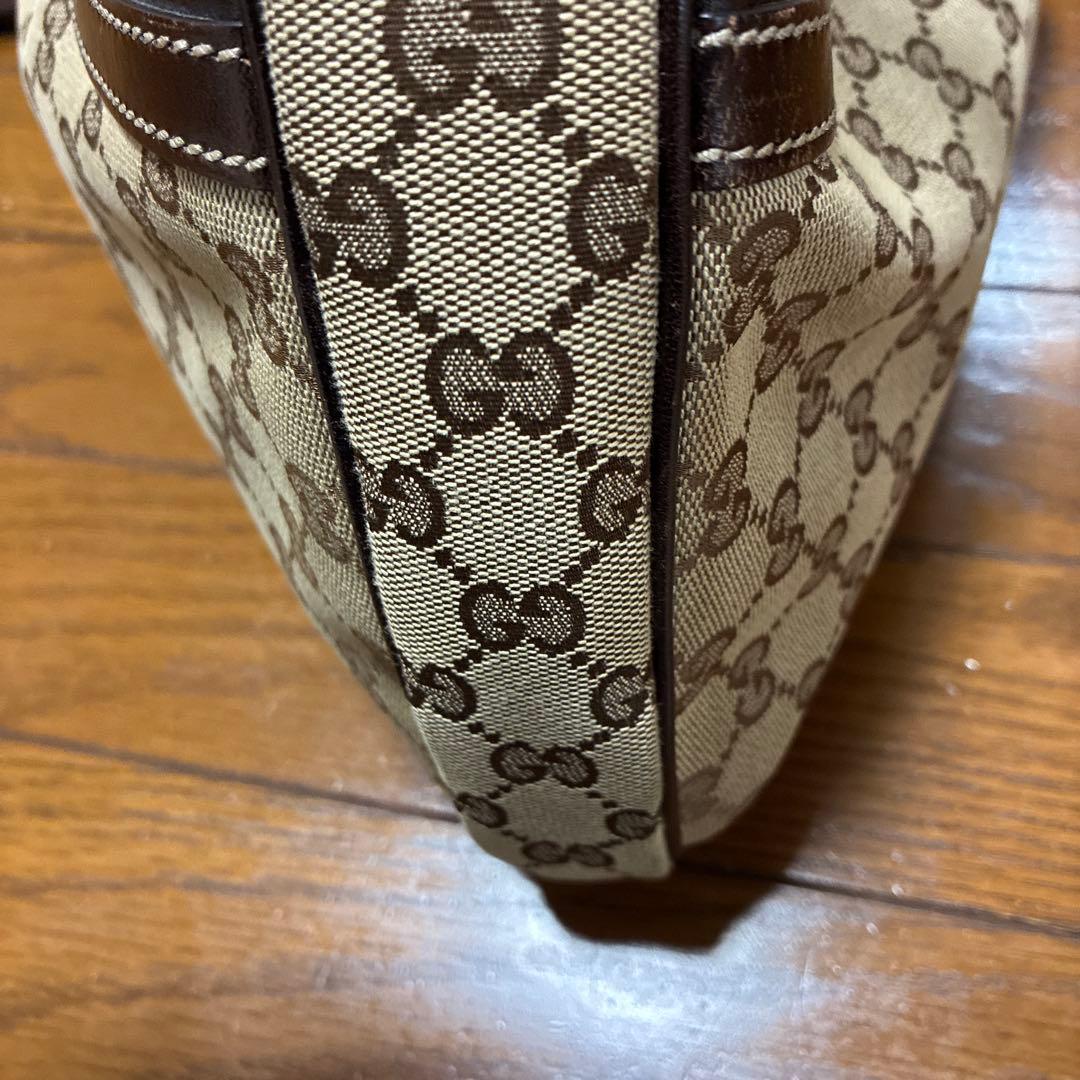 GUCCI GGキャンバス ショルダーバッグ　正規品　232967 520981