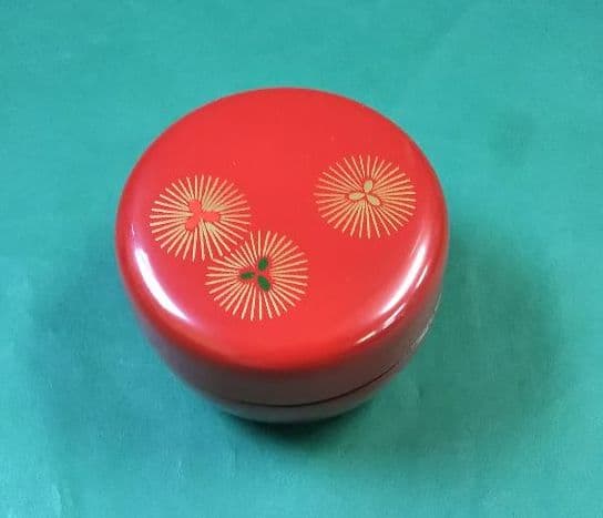 茶道具 茶箱 三品セット 朱塗 唐松 蒔絵 木製 新品 平棗 茶筅筒 香合