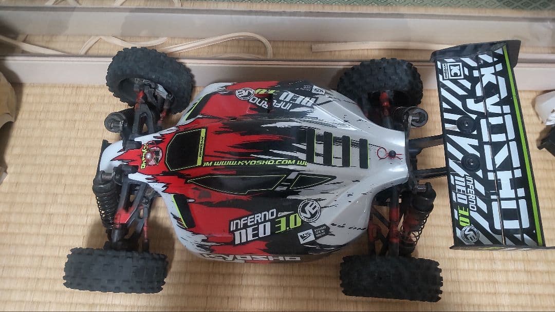 京商 1/8 ブラシレス インファーノNEO 3.0VE
