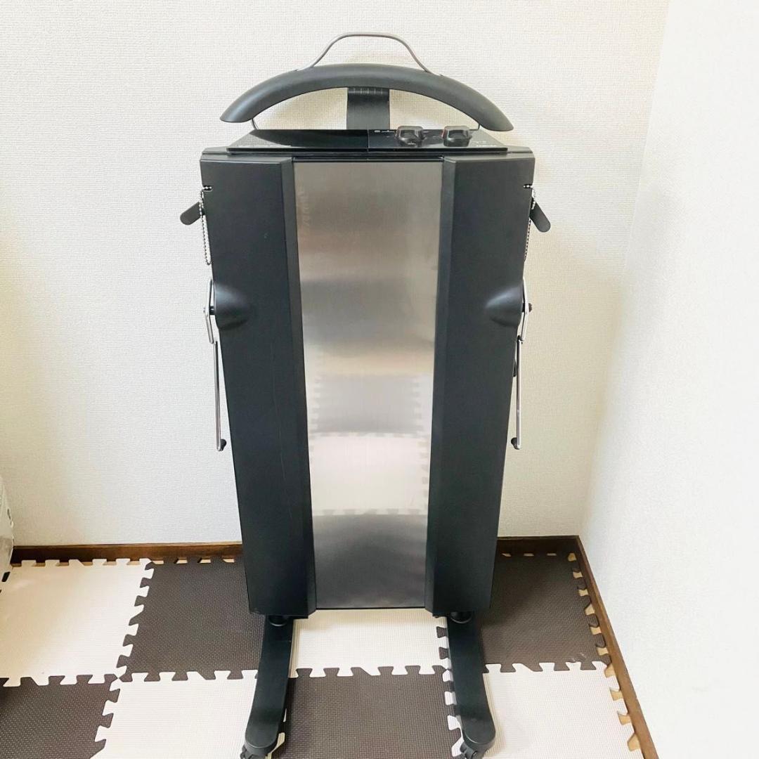 TOSHIBA/東芝 ズボンプレッサー HIP-T100 消臭機能付き 縦型プレス機