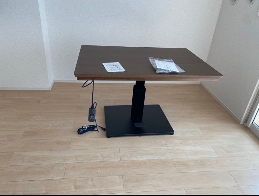 ニトリのコタツ付き昇降式テーブル（ちーこ）