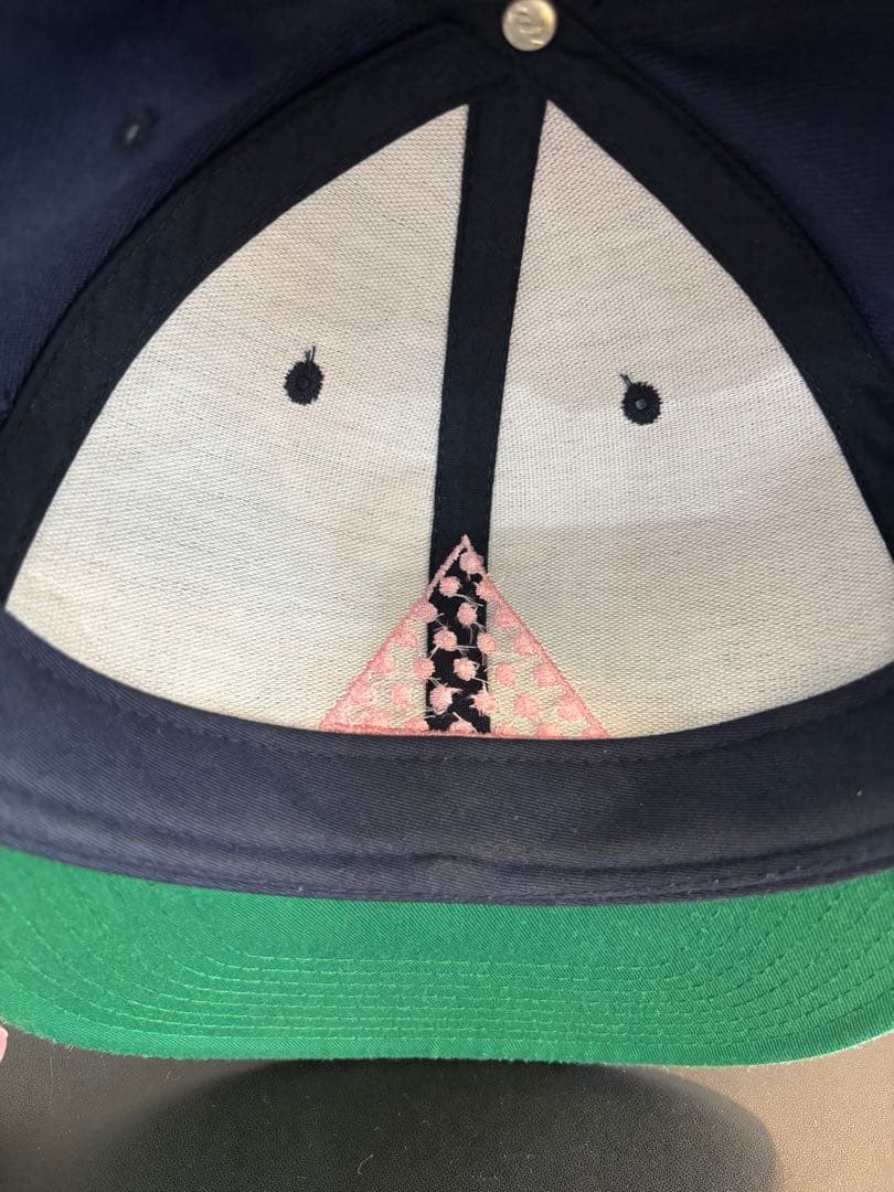 LOVE EAR ART ネイビー 刺繍ピンク