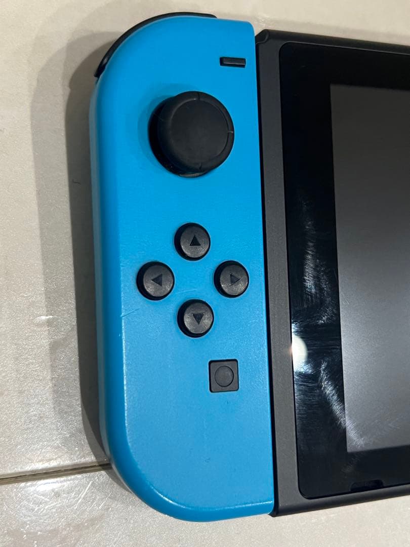 任天堂 Switch 本体