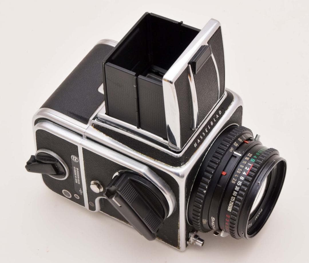 NIKON F2 フォトミック シルバー/ハッセルブラッド500M/C