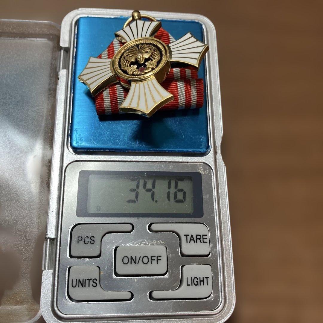 日本赤十字社 金色有功章 勲章 メダル 日本 - メルカリ