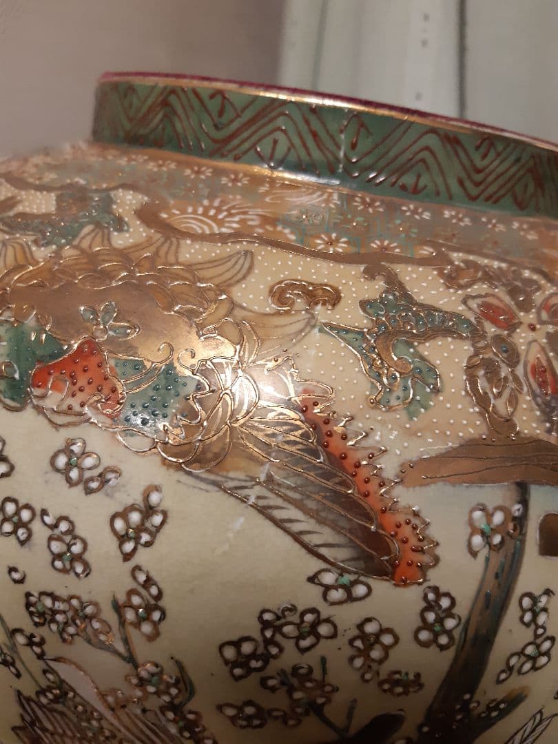 直接お渡し】絢爛豪華 沈香壺 薩摩 直接お渡し】絢爛豪華 沈香壺 薩摩