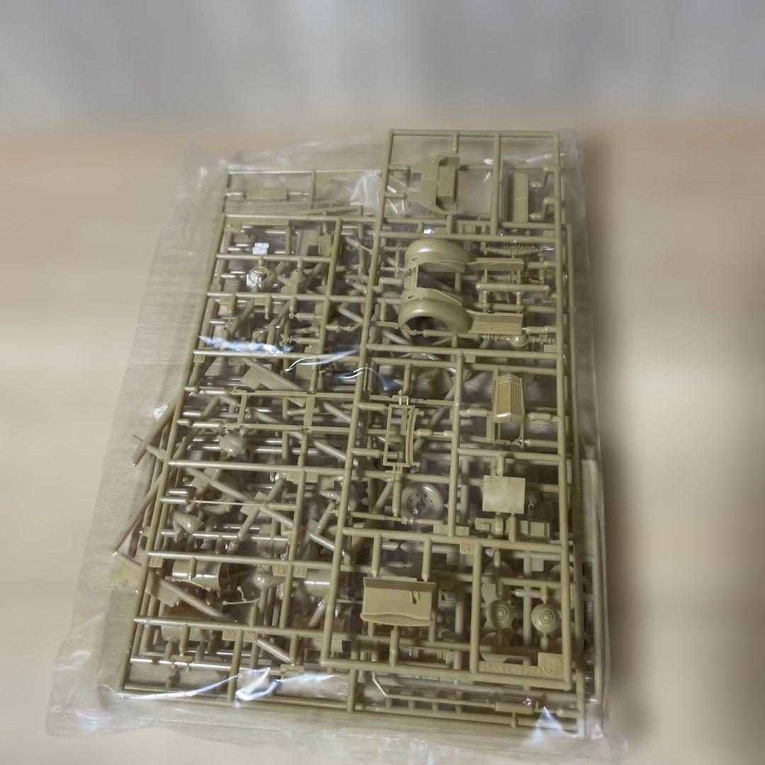 昭和陸軍航空補給情景｜九五式×いすゞ燃料車 1/48. Ln447