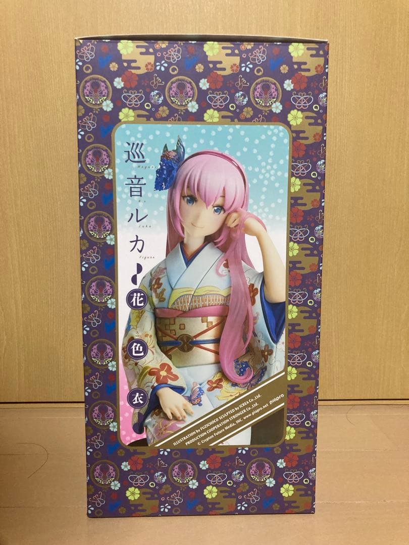 ストロンガー VOCALOID 巡音ルカ 花色衣　1/8 スケール　フィギュア