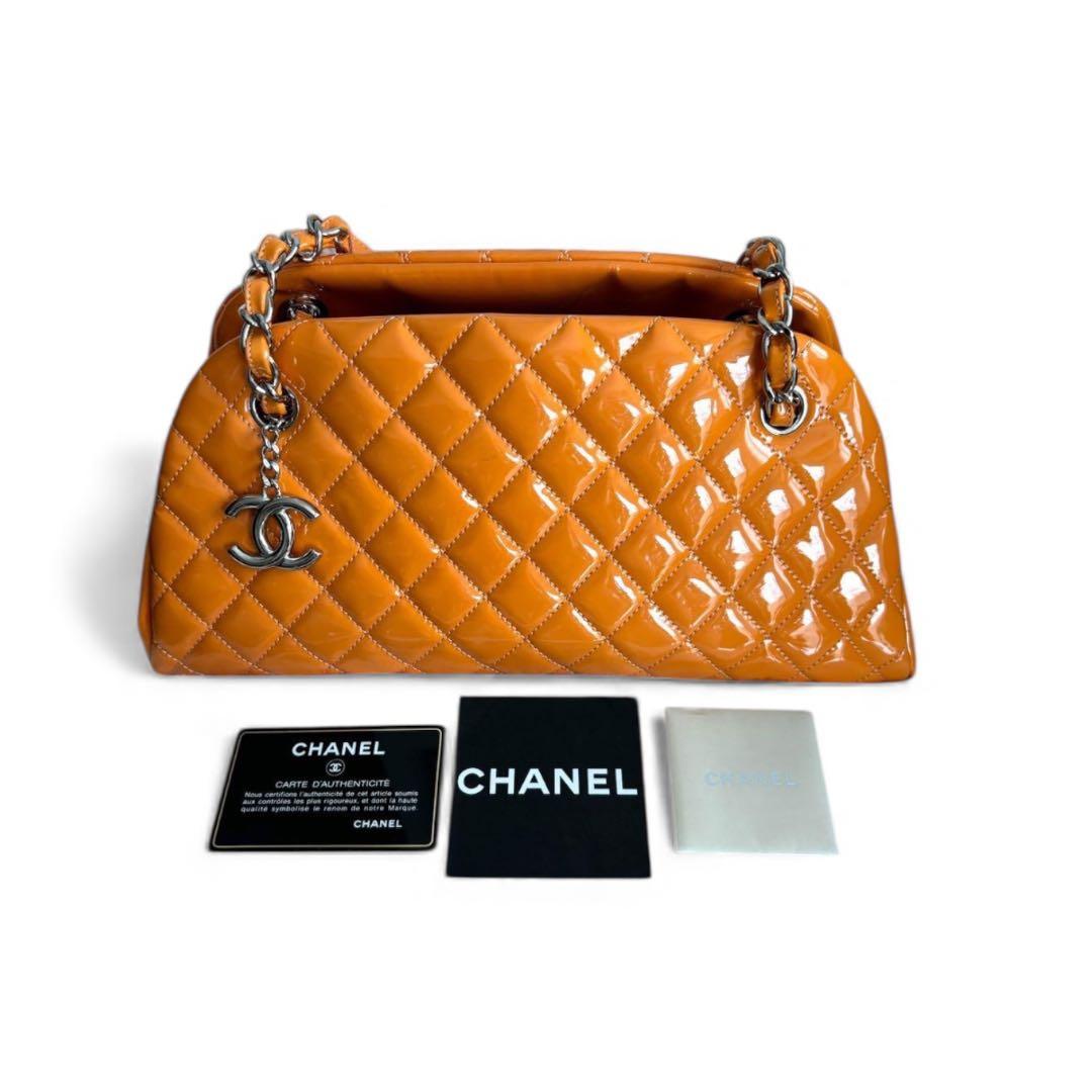 極美品❣️ CHANEL シャネル　マトラッセ チェーンショルダーバッグ