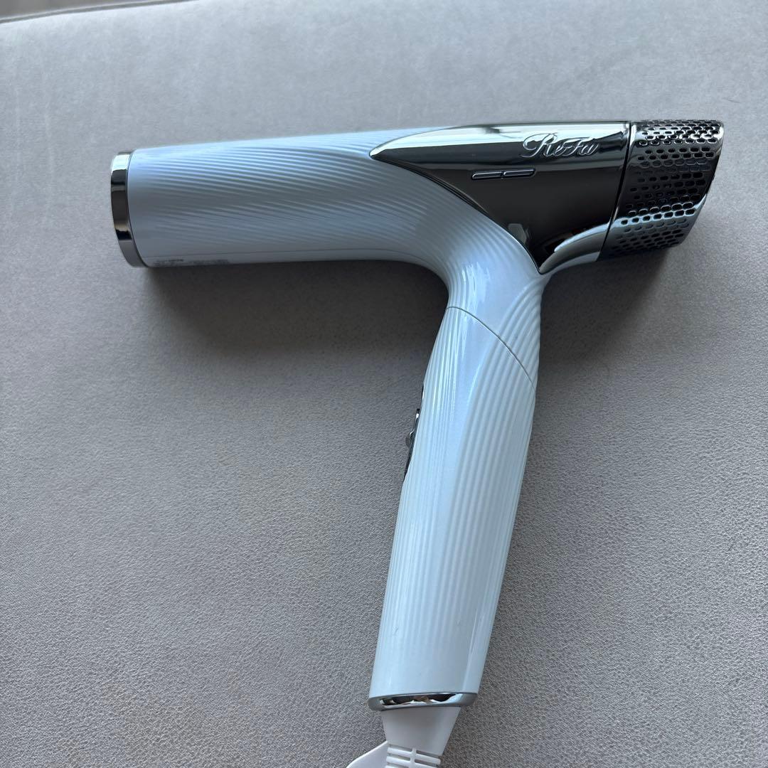 リファ ビューテック ドライヤースマート