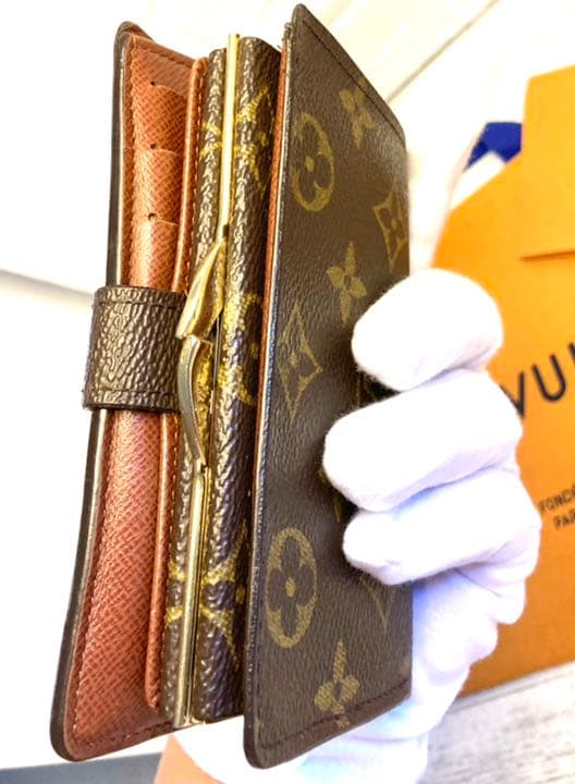 公式】 ❤️美品❤️【LV】 モノグラム ヴィエノワ ⭐️二つ折り財布