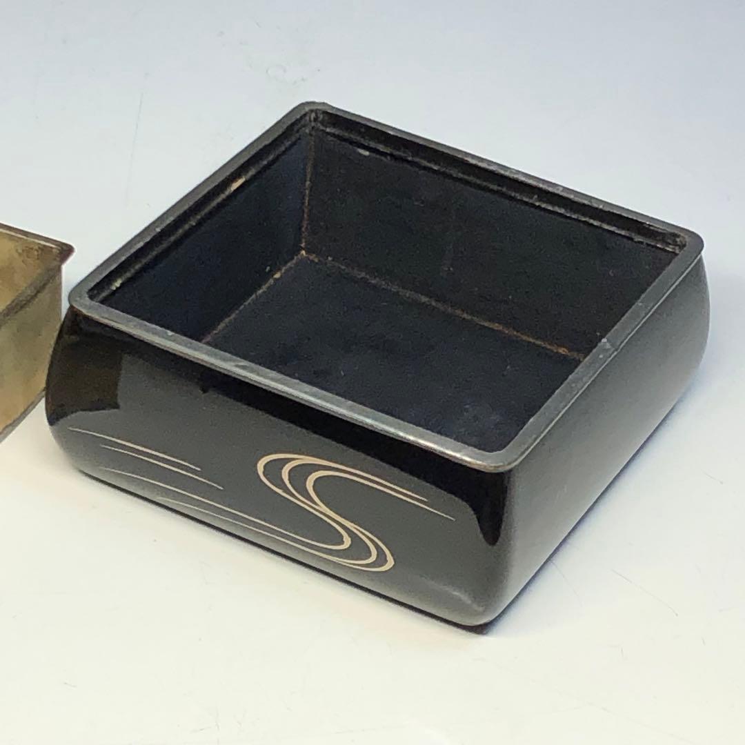 灰皿　木製漆器　金蒔絵