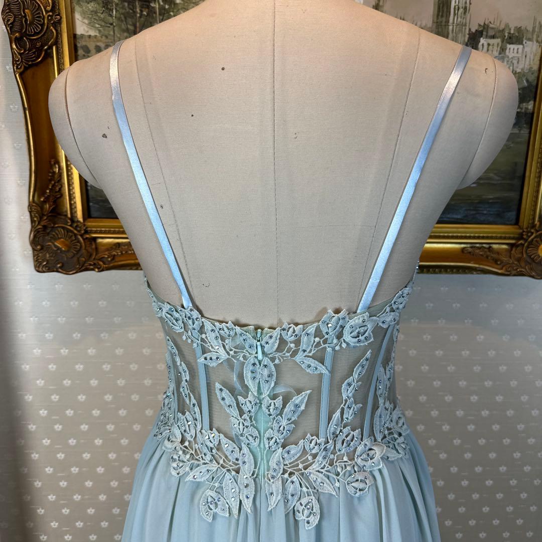 ミントグリーン刺繍スリーブレスロングドレス