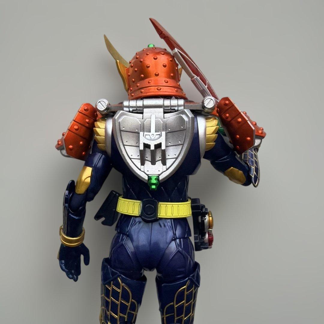 S.H.フィギュアーツ 真骨彫 仮面ライダー鎧武 【中古】 - メルカリ