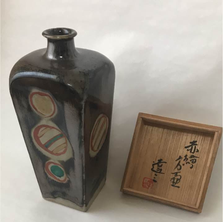 島岡達三(人間国宝) 赤繪方壺 島岡達三 益子焼『赤繪方壷』 | 東京書芸館公式通販ウェブサイト