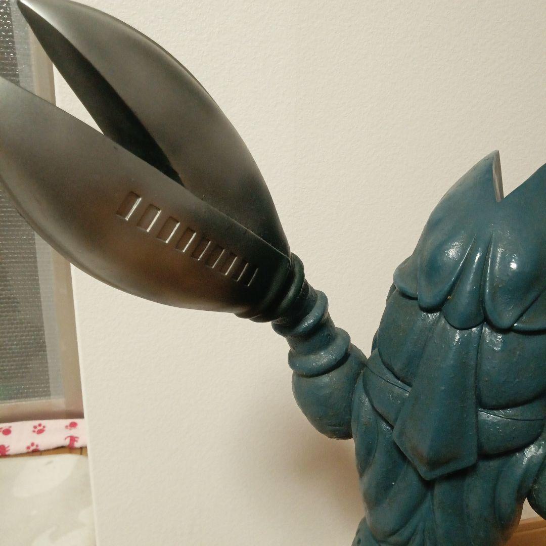 美品.レア円谷プロ.バルタン星人BIGフィギュア台座シール.バンダイ1990刻印